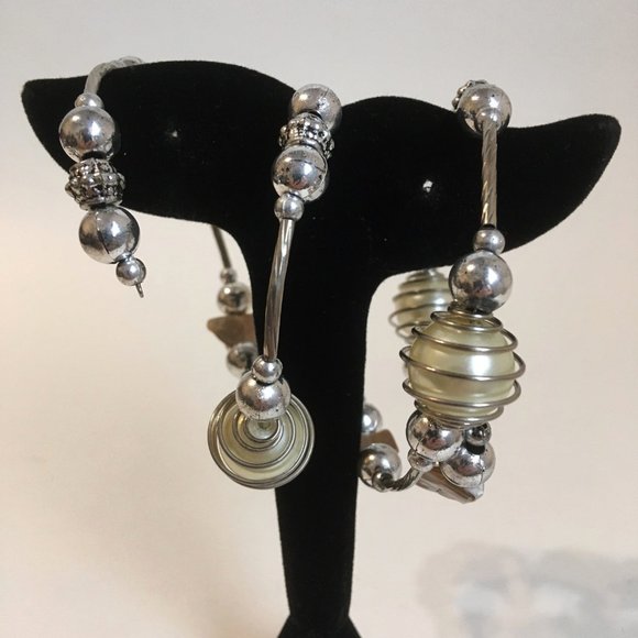 Beaded Coil Bracelet Wire Wrap Multi Layer Faux Pearl Shell Silver Tone Metal - Picture 2 of 6